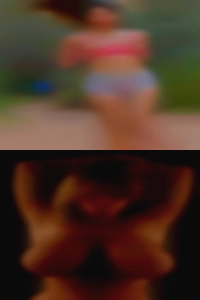 jacentavella, women looking jacentavella, women looking